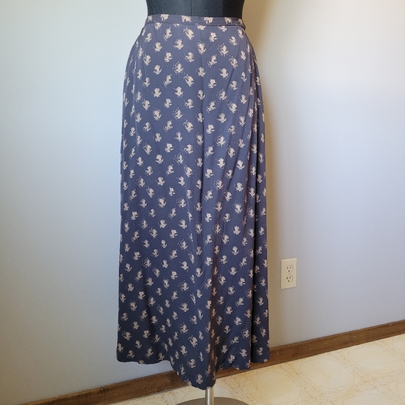 Vintage Dresses & Skirts - Vintage grey silk midi skirt, Jones New York boho paisley print skirt